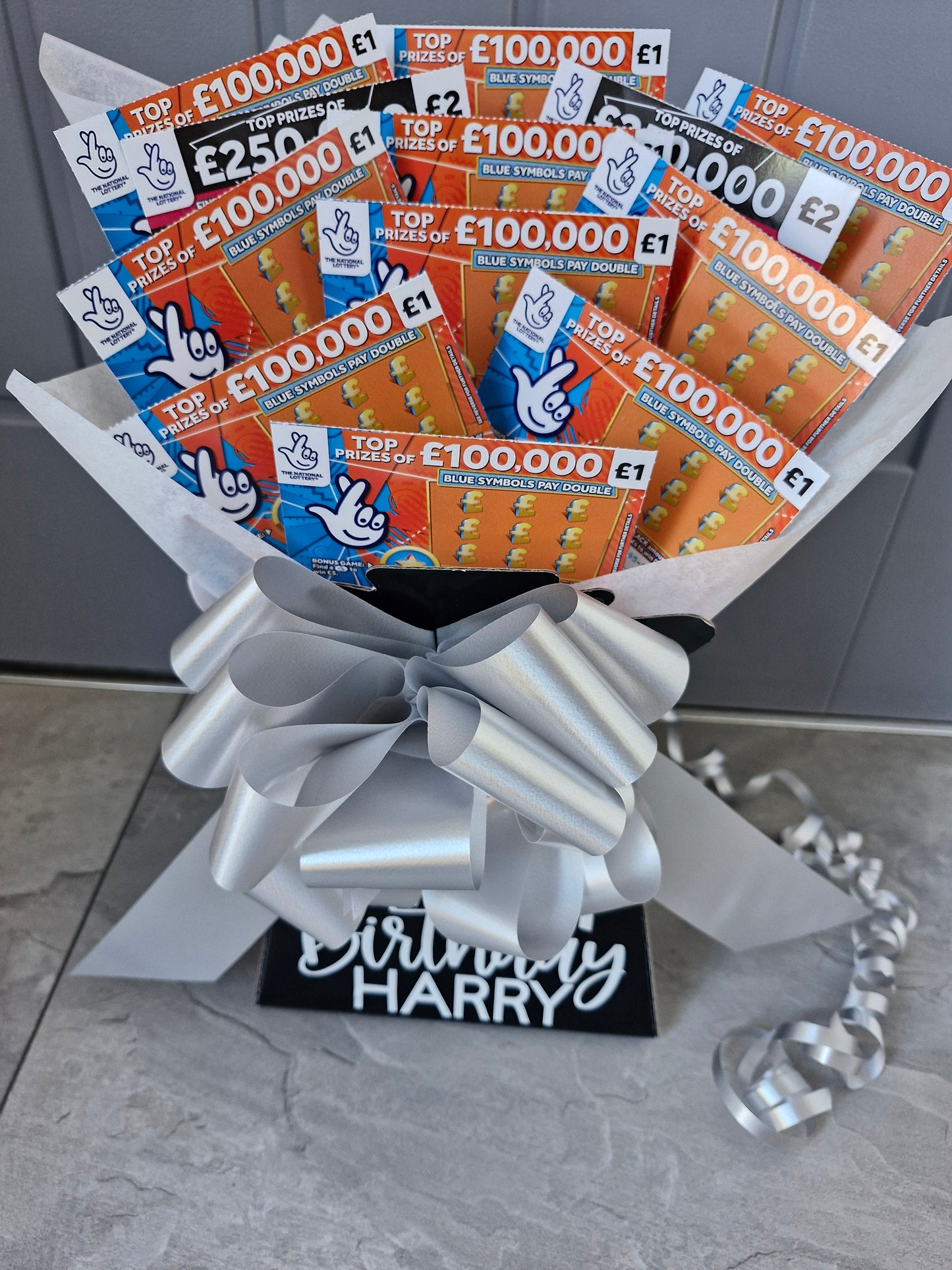 Scratch card bouquet