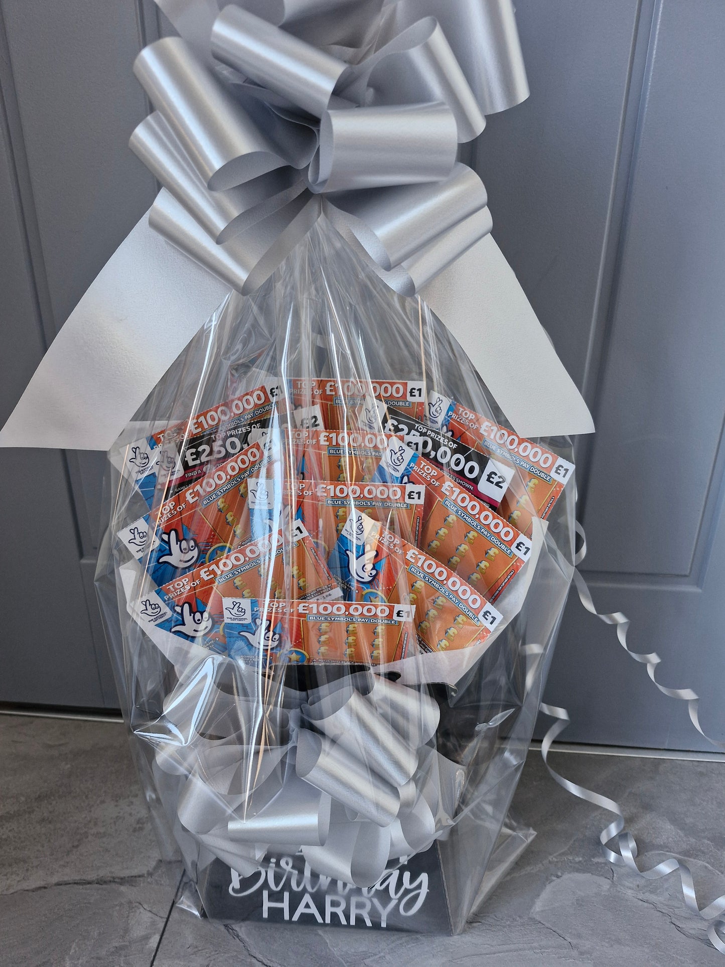Scratch card bouquet